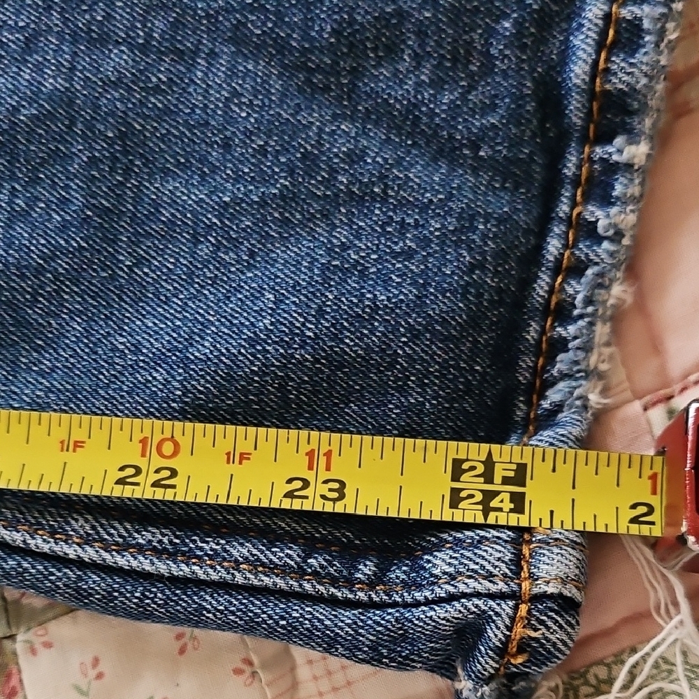 Abercrombie & Fitch Ultra High Rise Ankle- Distressed/Ripped  Size 28/6R - Picture 6 of 10